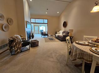 13094 Northrup Trl, Eden Prairie, MN 55347