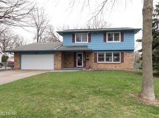 601 34th Pl, West Des Moines, IA 50265