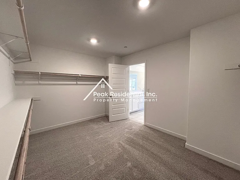 12632 Hereford Ave — Photo 30