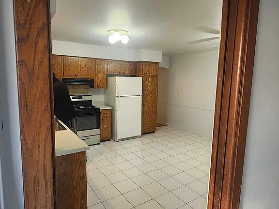 4th image of 2204 Denver Dr #2204