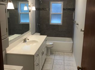 152 8th St #1, Reedsburg, WI 53959