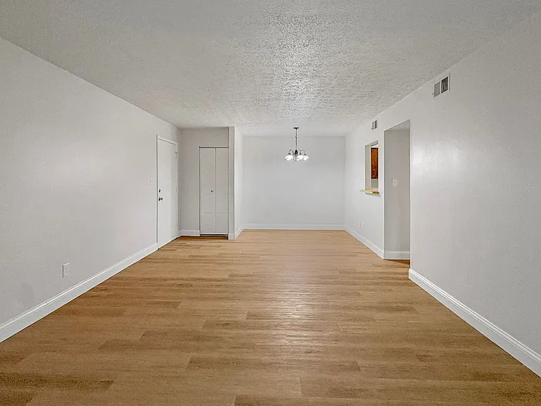 5564 E Virginia St — Photo 9