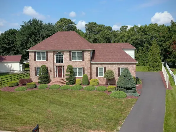 908 W South St, Smyrna, DE 19977