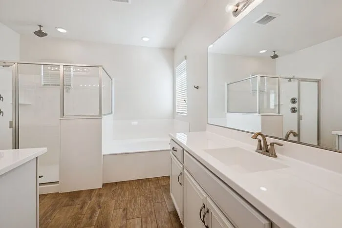211 E Brinley Dr — Photo 23