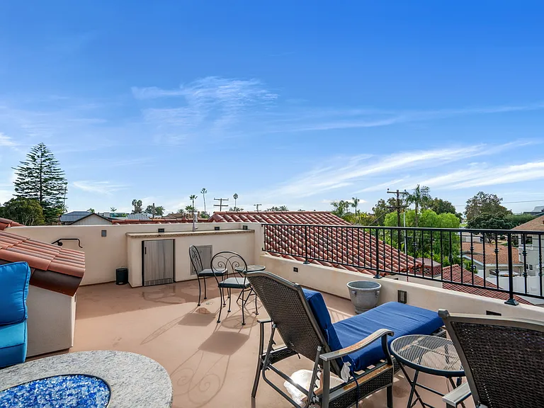 1010 Pine St — Photo 45