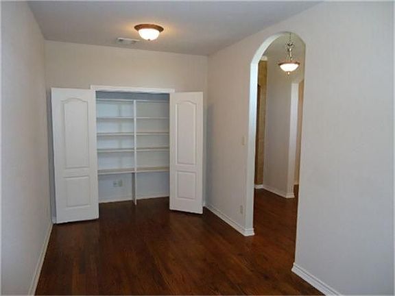3rd image of 8709 Vista Royale Dr