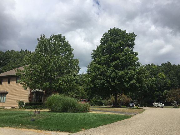 5th image of 5066 Knob Hill Dr NE