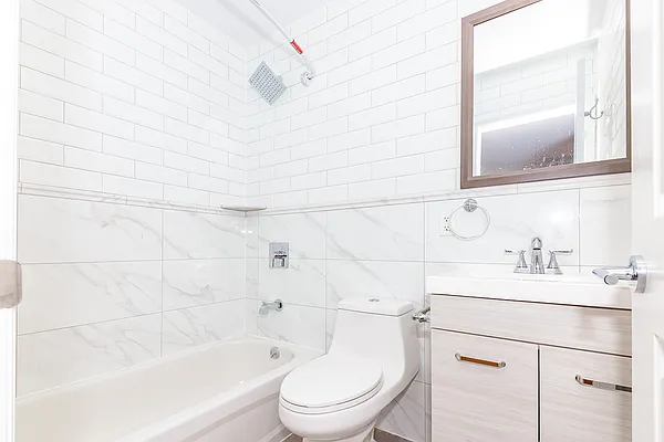 Rented by MySpaceNYC | media 17