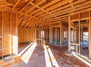 3924 Lynne Ave, Edmond, OK 73012