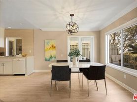 2345 Roscomare Rd, Los Angeles, CA