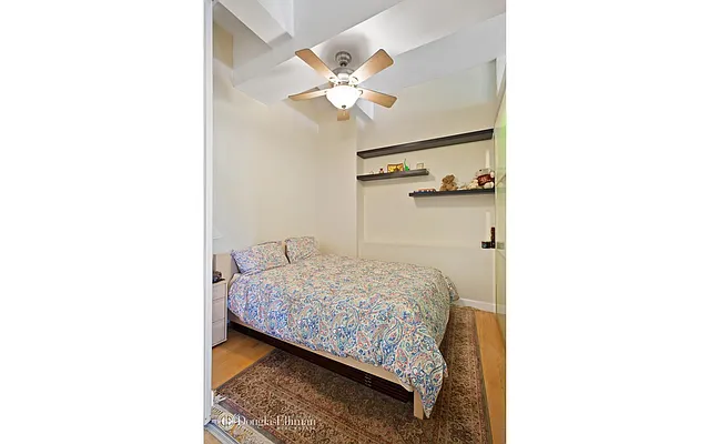 Rented by Douglas Elliman | media 23