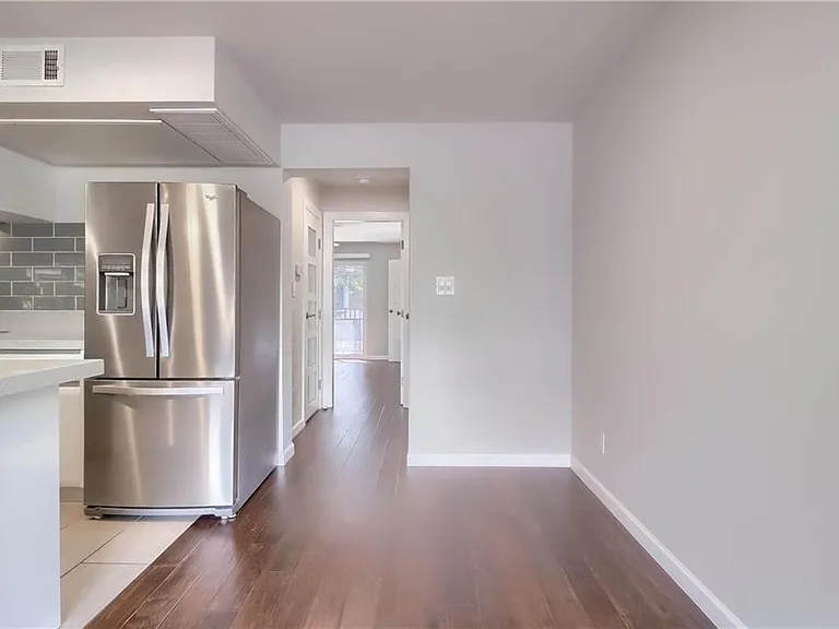 3110 Red River St #210 — Photo 11