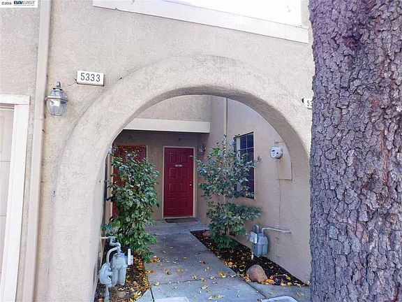 2nd image of 5335 Port Sailwood Dr