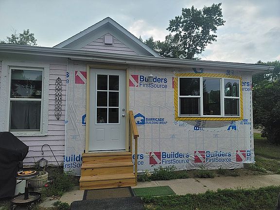 4th image of 304 4th St S