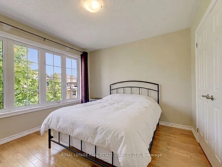 9 Barnstone Dr — Photo 31