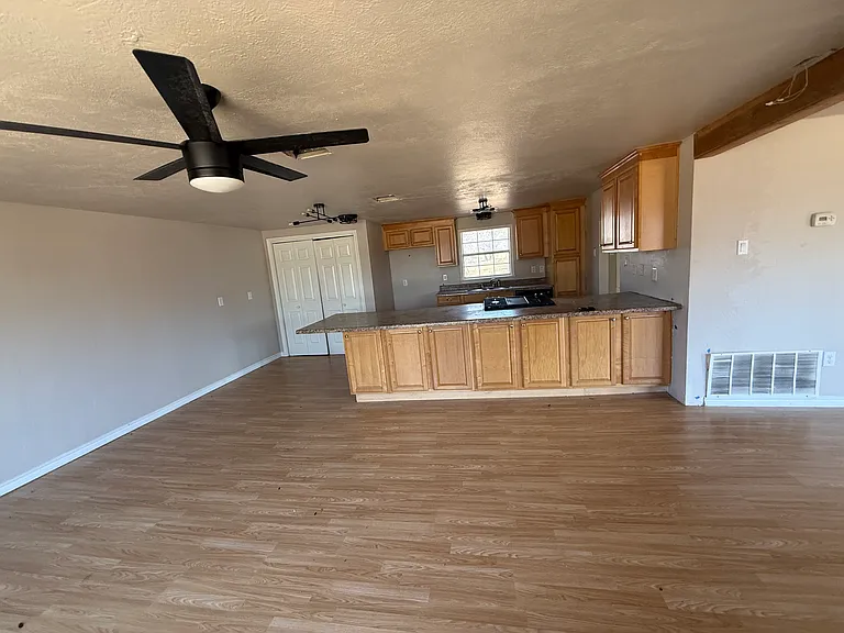 803 Golf Course Rd — Photo 5
