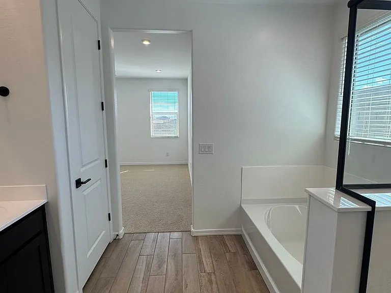 13327 W Eagle Feather Rd — Photo 16