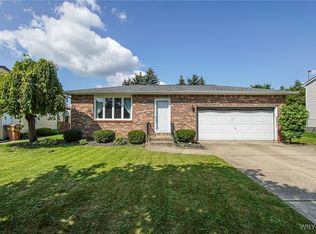 10 Rushford Ln, Cheektowaga, NY 14227