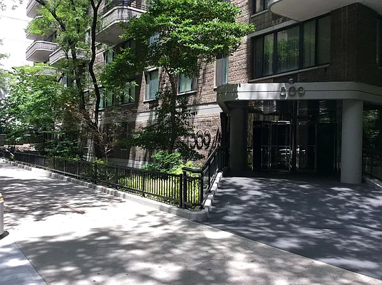 Rented by Corcoran | media 17