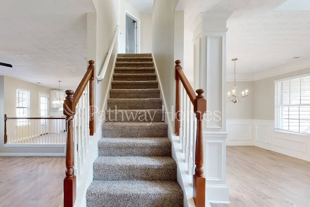 4 bed, 2.5 bath, 2684 sqft, $2,595 — Photo 4