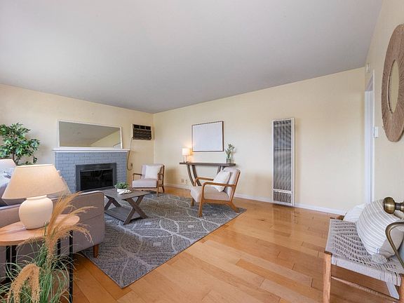 4th image of 1329 Mcneil Avenue