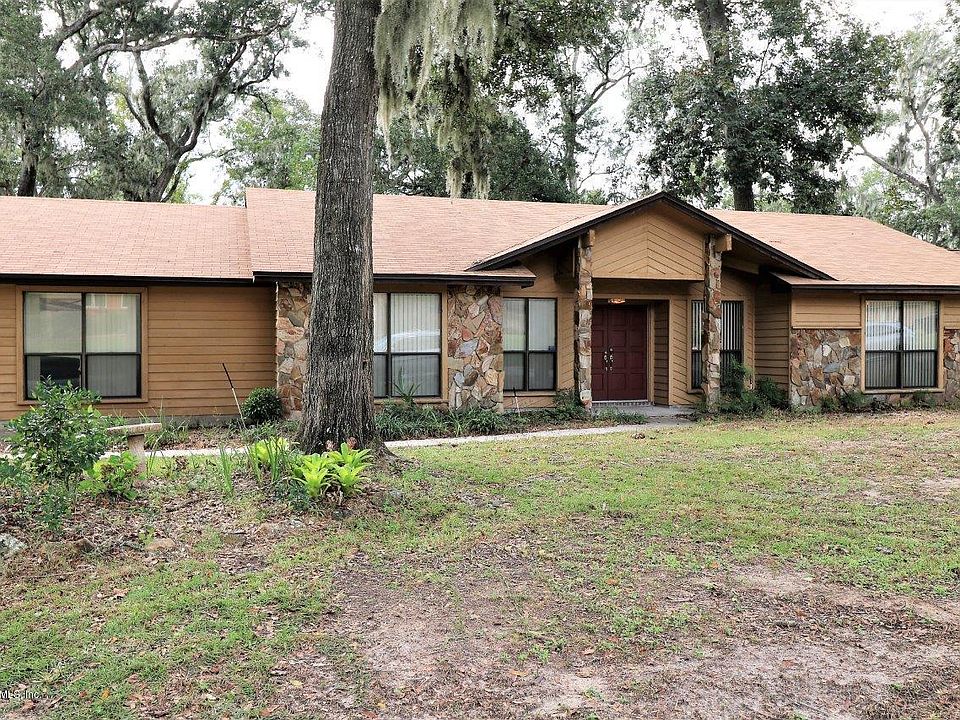 1st image of 10878 Creekview Dr