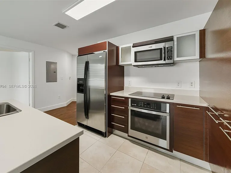 1900 N Bayshore Dr #3707 — Photo 11
