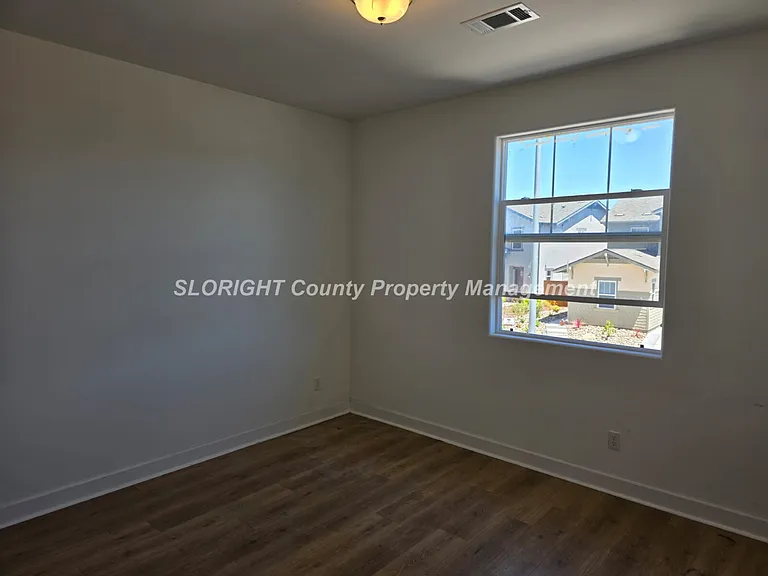 1028 Forest St — Photo 21