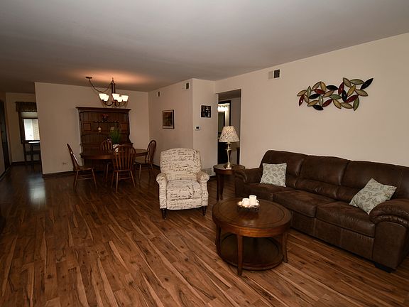 4th image of 9604 S Karlov Ave APT 104