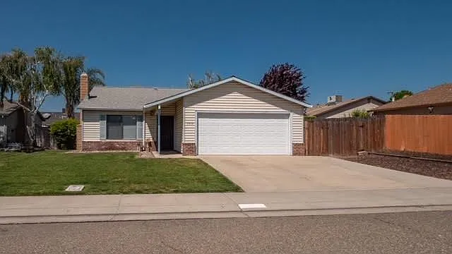 1315 Carla Ct photo 1