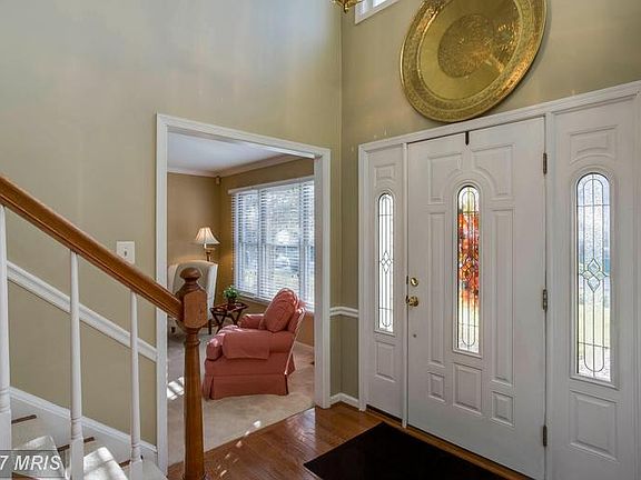 Open two story foyer