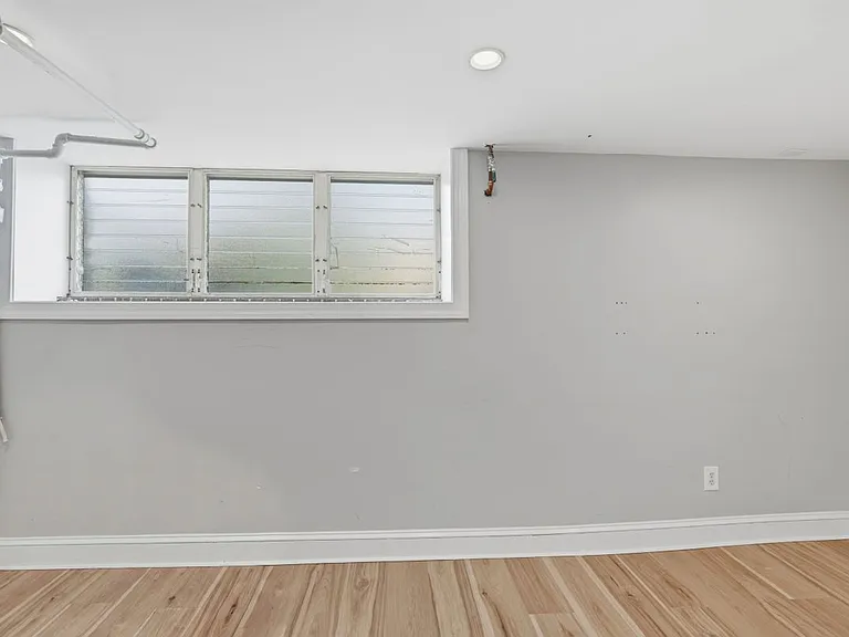 6623 Tabor Ave — Photo 3