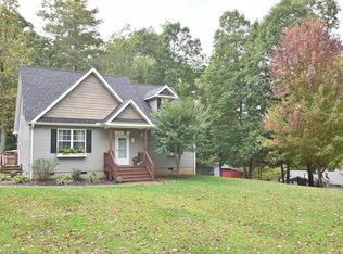 102 Old Newfound Rd, Leicester, NC 28748