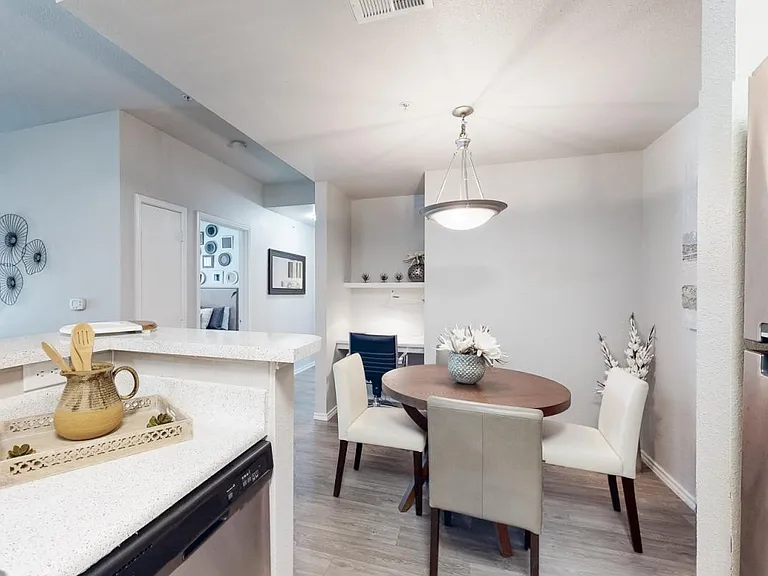 Brynwood Apartments — Photo 12