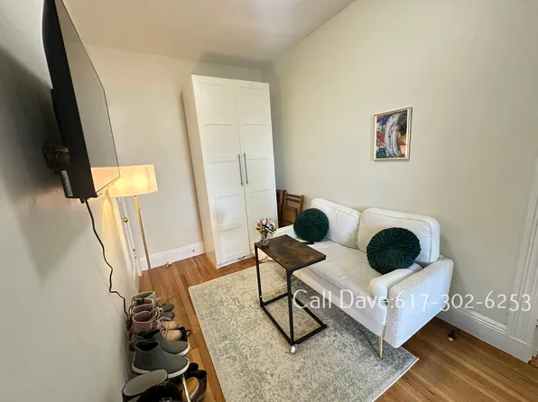 15 Egremont Rd APT 9, Boston, MA 02135