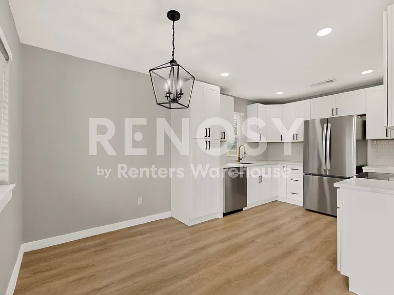 507 S Spring Creek Dr — Photo 15