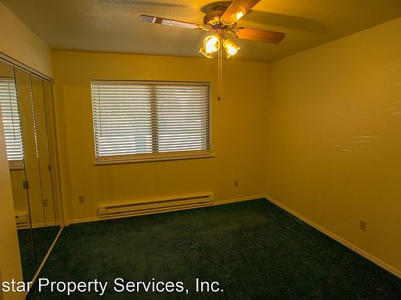 4th image of 2030 Briarwood Dr #B3