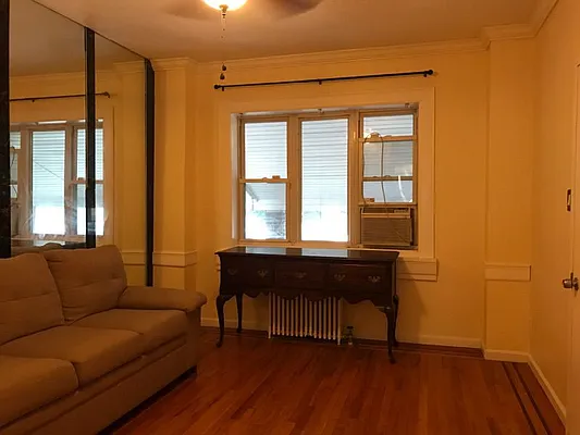 Rented by Zikos Realty Services | media 22