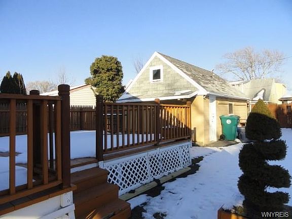 3rd image of 611 22nd St