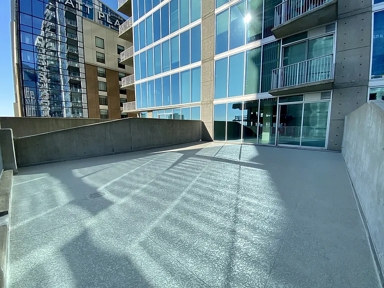 301 Demonbreun St #713 — Photo 37