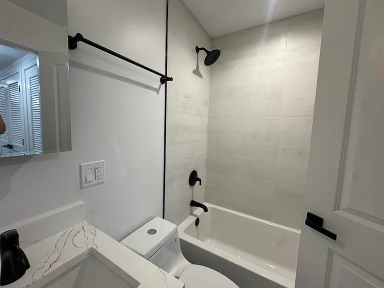 1342 W Ohio St #1N — Photo 12