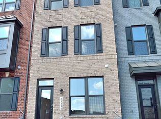 43398 Apple Orchard Sq, Ashburn, VA 20148