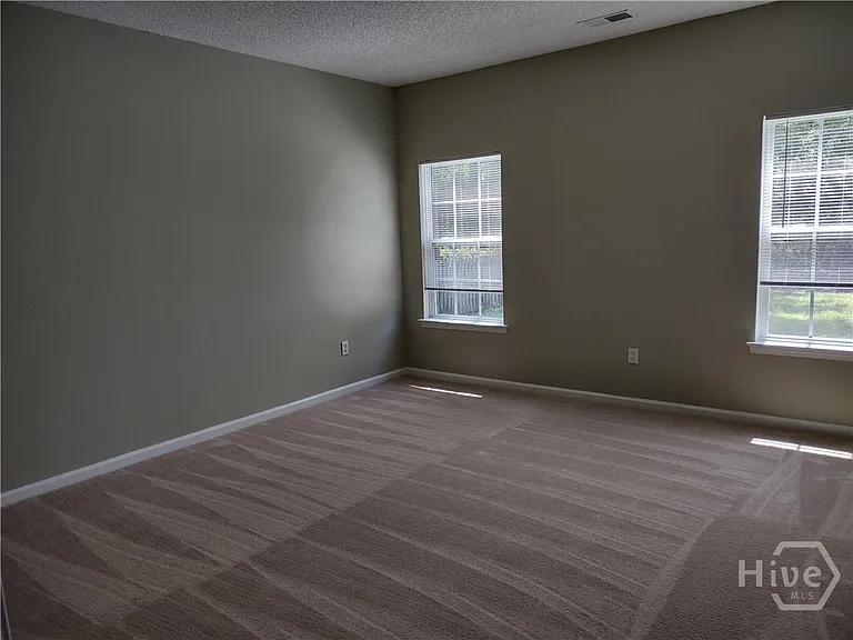 123 Alexander Way — Photo 8