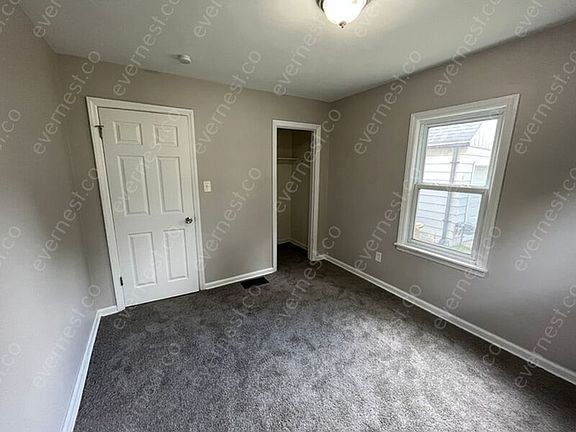 5th image of 810 E Bernhard Ave