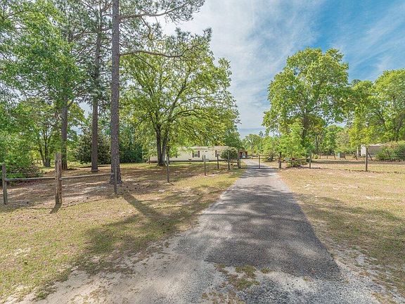 3rd image of 337 Cedar Rd