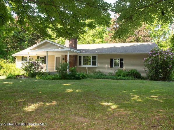 105 Broad Street, Kinderhook, NY 12106