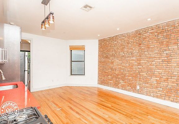 4th image of 469 Park Pl #5C