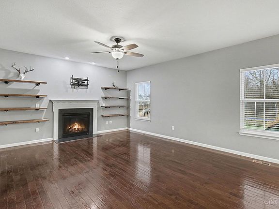 5th image of 1383 Alexas Way
