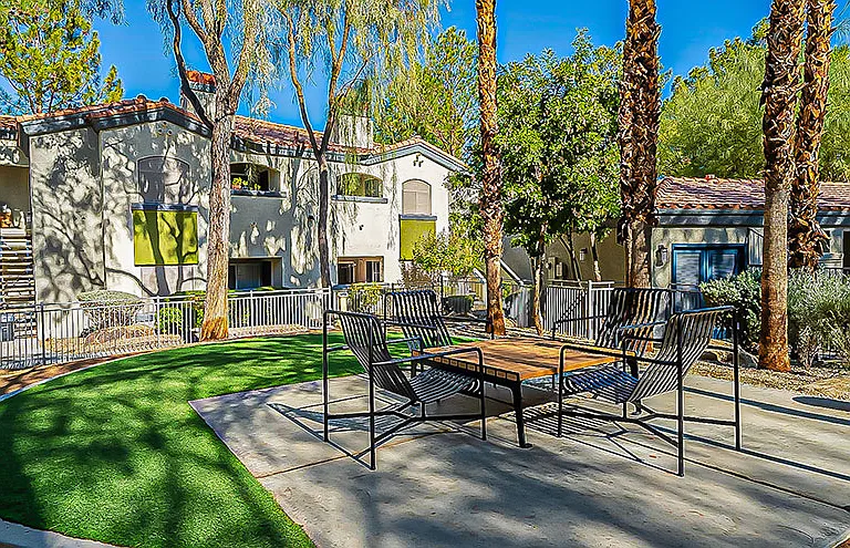 Torreyana Apartment Homes — Photo 40
