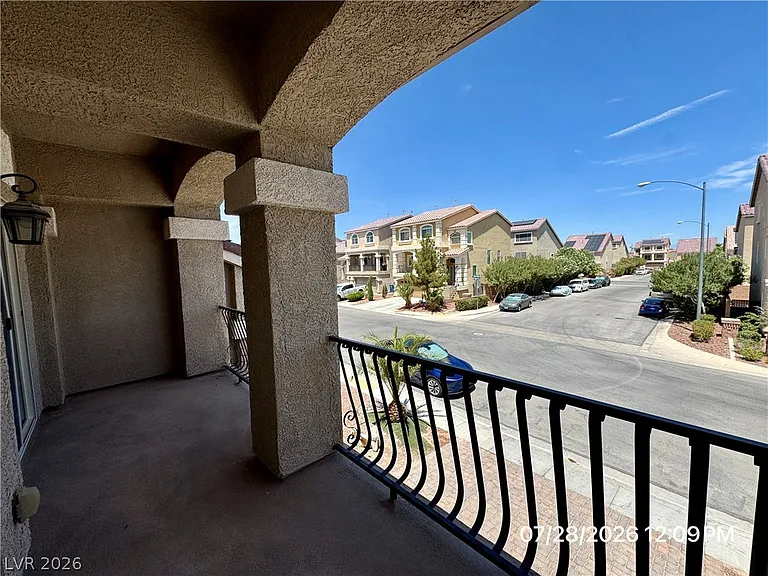 6049 Thistle Meadow Ave — Photo 10